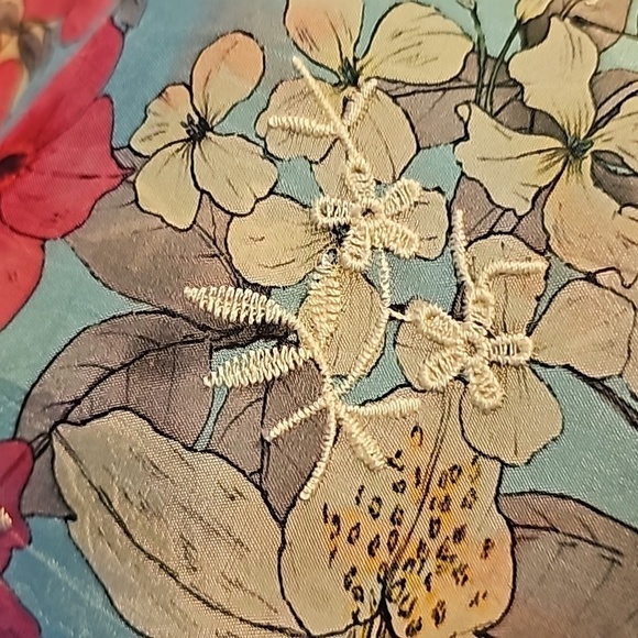 JOHNNY WAS, Women‎ top, NWT. Size medium. Multiple colors. Loose fit. Fabulous - Picture 15 of 16